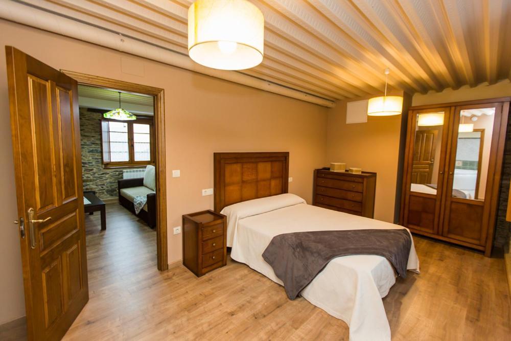 Apartamentos Casa Mateo Navia Exteriör bild