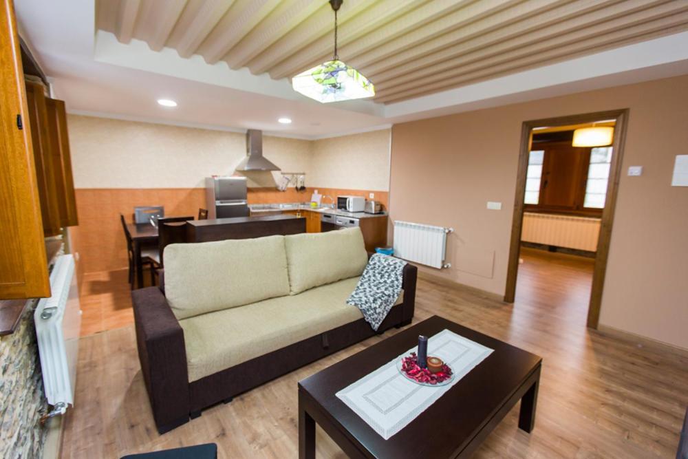 Apartamentos Casa Mateo Navia Exteriör bild